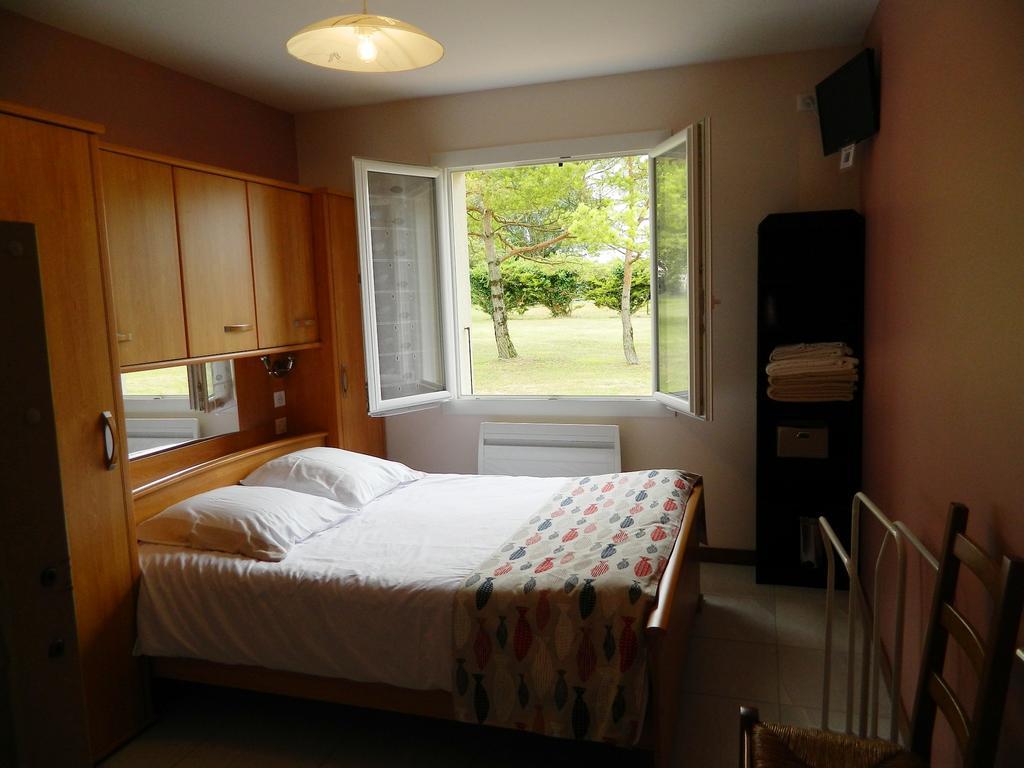 Chambre D'Hotes Les 3 Moulins Cozes Buitenkant foto